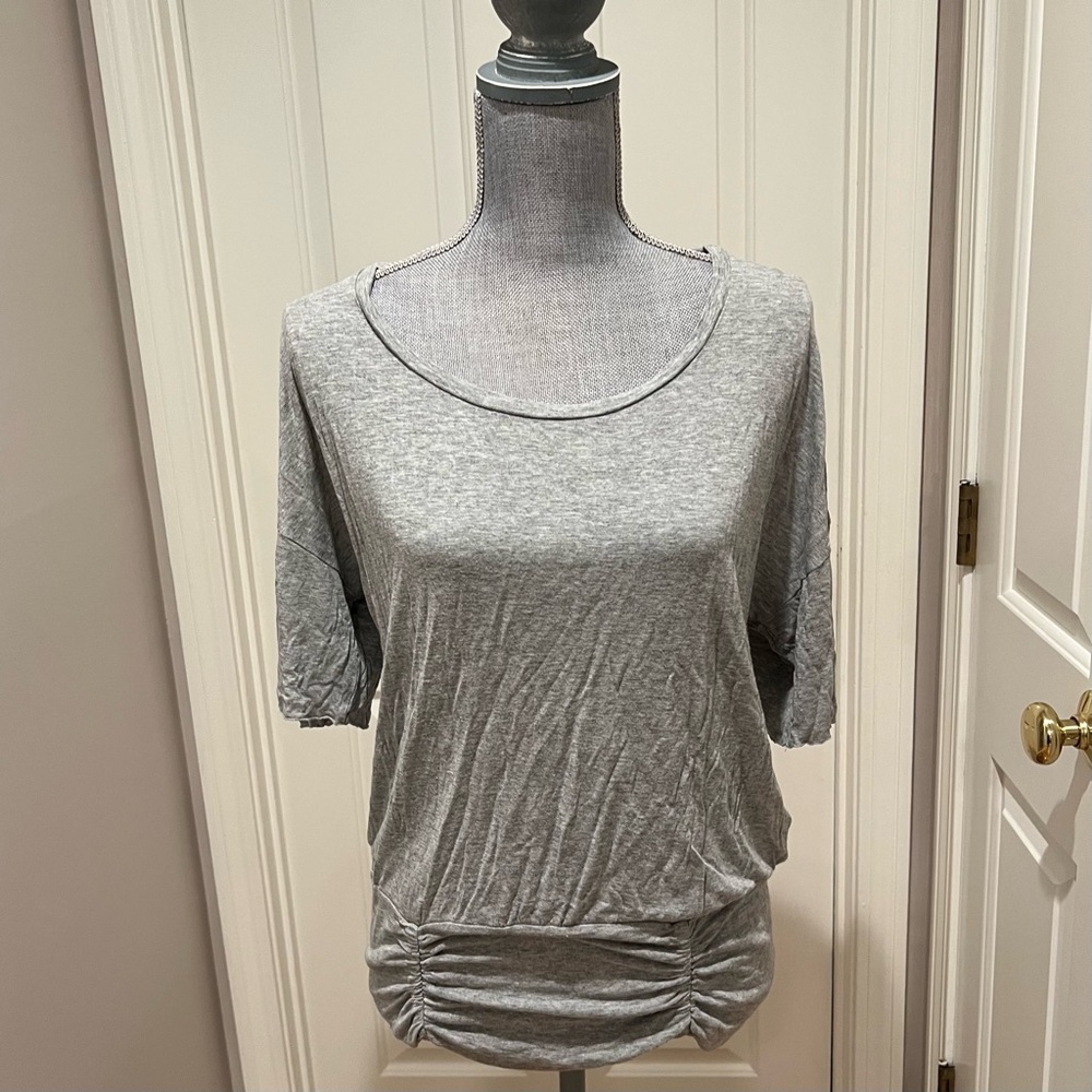 C&C California Gray Ruched Short Sleeve Tee